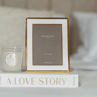 White Enamel Photo Frame 5 x 7 Inches – Gold Curved Edge