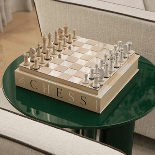 Exquisite Chess Mirror