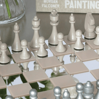 Exquisite Chess Mirror